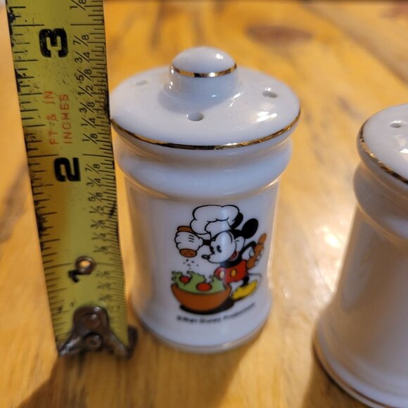 Vintage Disney Chef Mickey Mini Salt and Pepper Shakers Porcelain Glass 2.5" - Picture 5 of 6